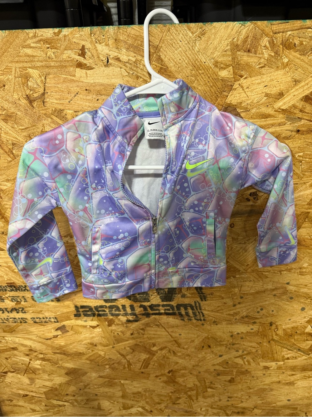 Nike Girls' Lavender Pastel Printed Zip Jacket with Neon Swoosh